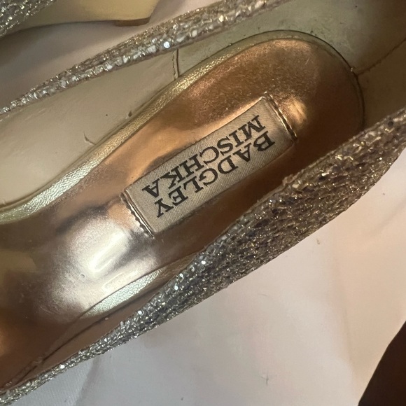 Badgley Mischka Gold Glitter Wedges for Special Occasions - Picture 3 of 9